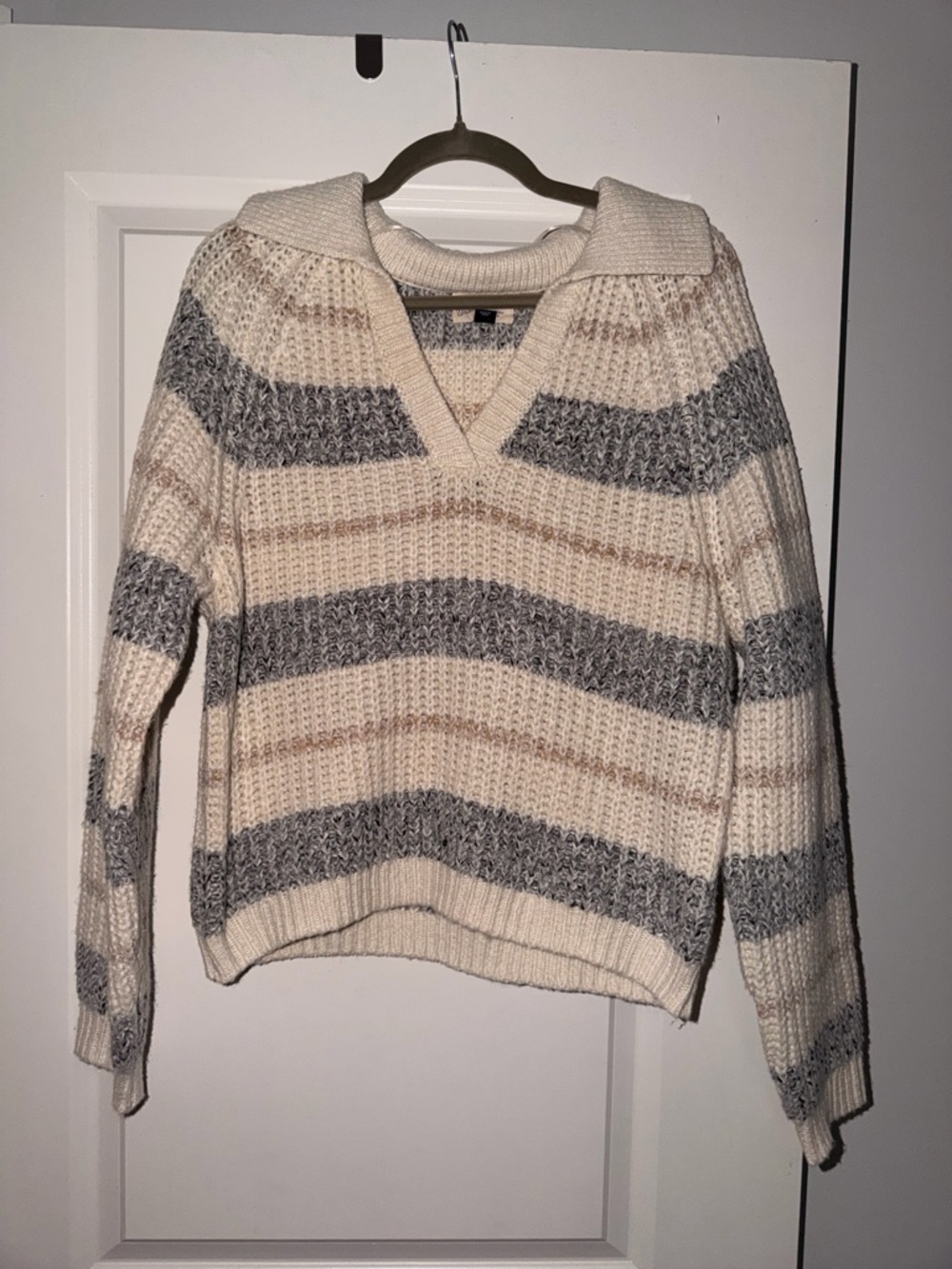 Universal Thread Cream, Gray & Tan Striped V-Neck Sweater